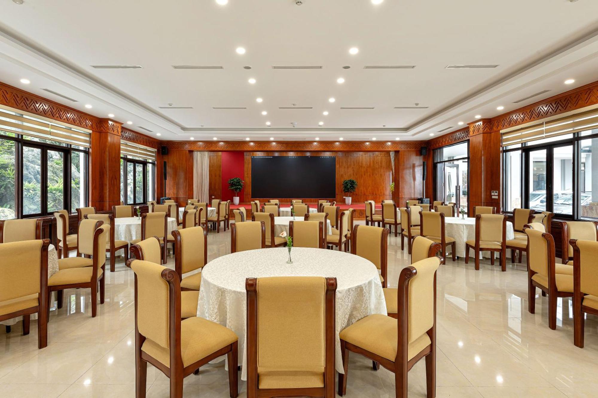 Sapa Green Forest Hotel & Convention Exterior photo